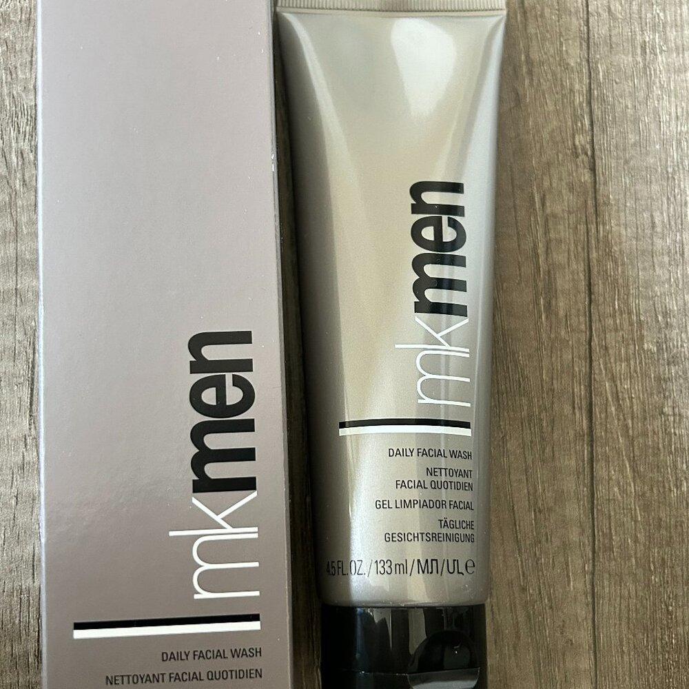 MK Men Daily Facial Wash